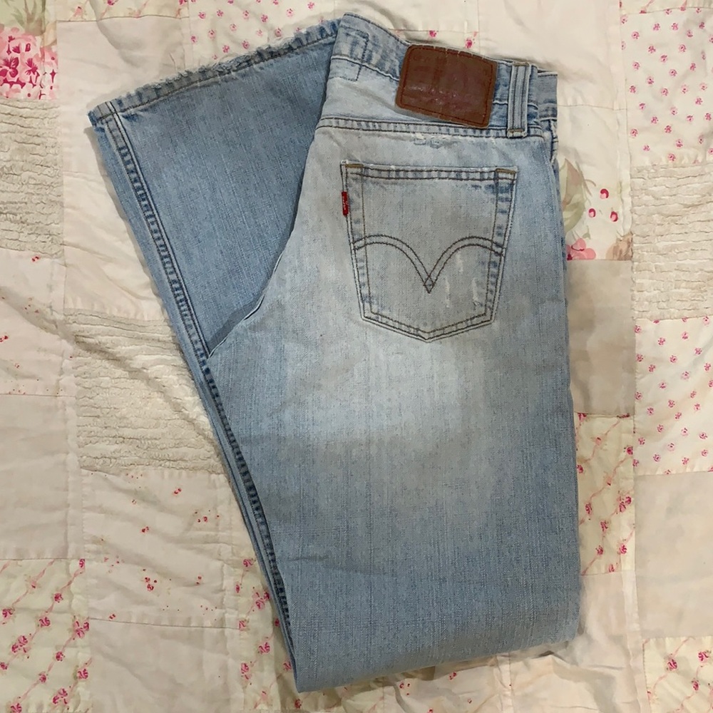90’s Vintage Levis - Picture 1 of 5